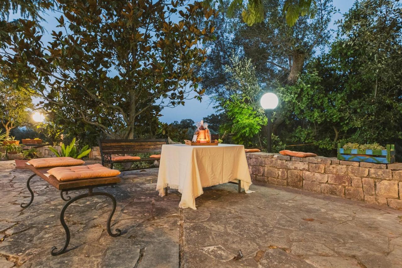 Trulli Country House Carla'S Secret Castellana Grotte Bagian luar foto