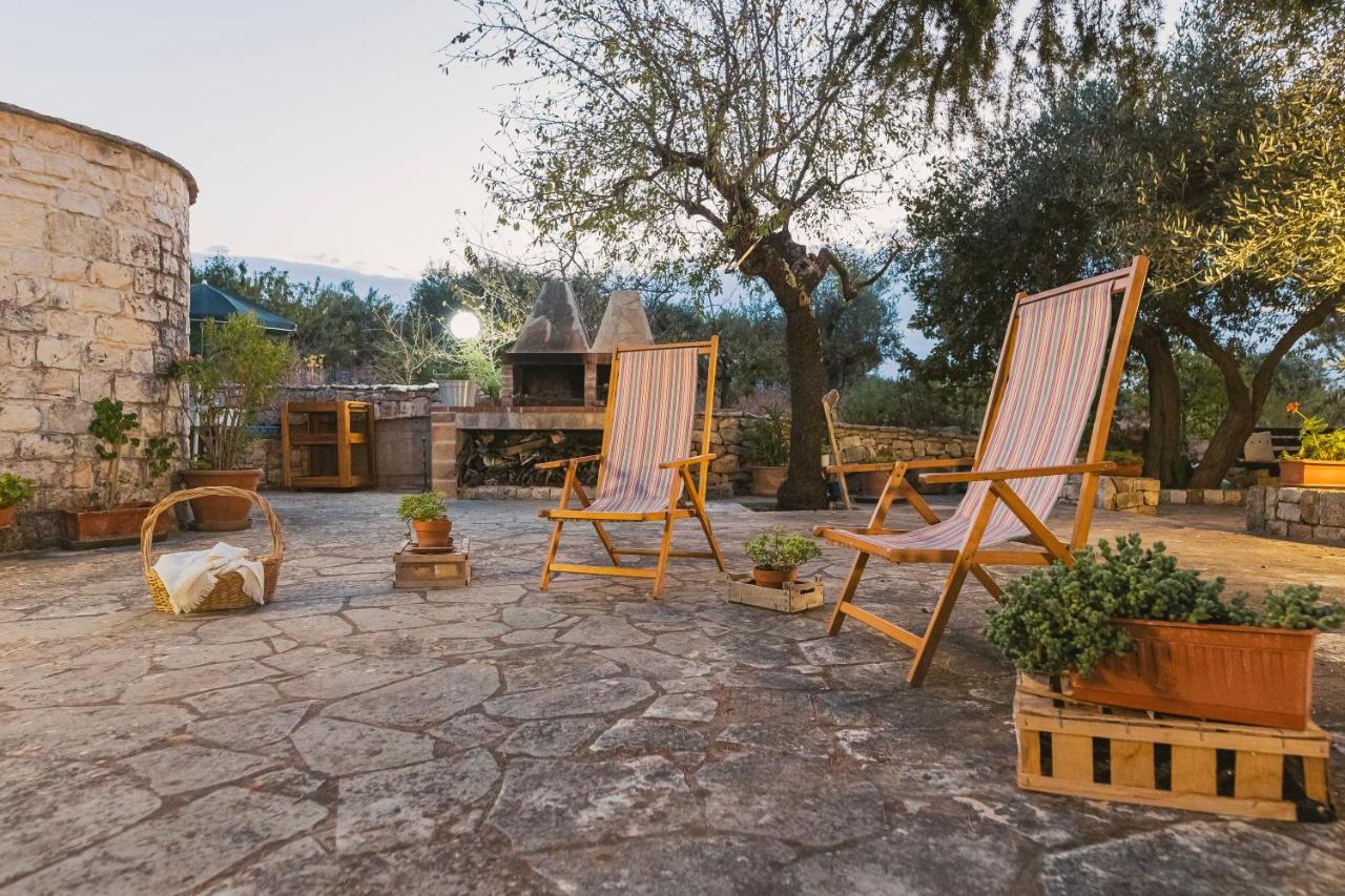Trulli Country House Carla'S Secret Castellana Grotte Bagian luar foto